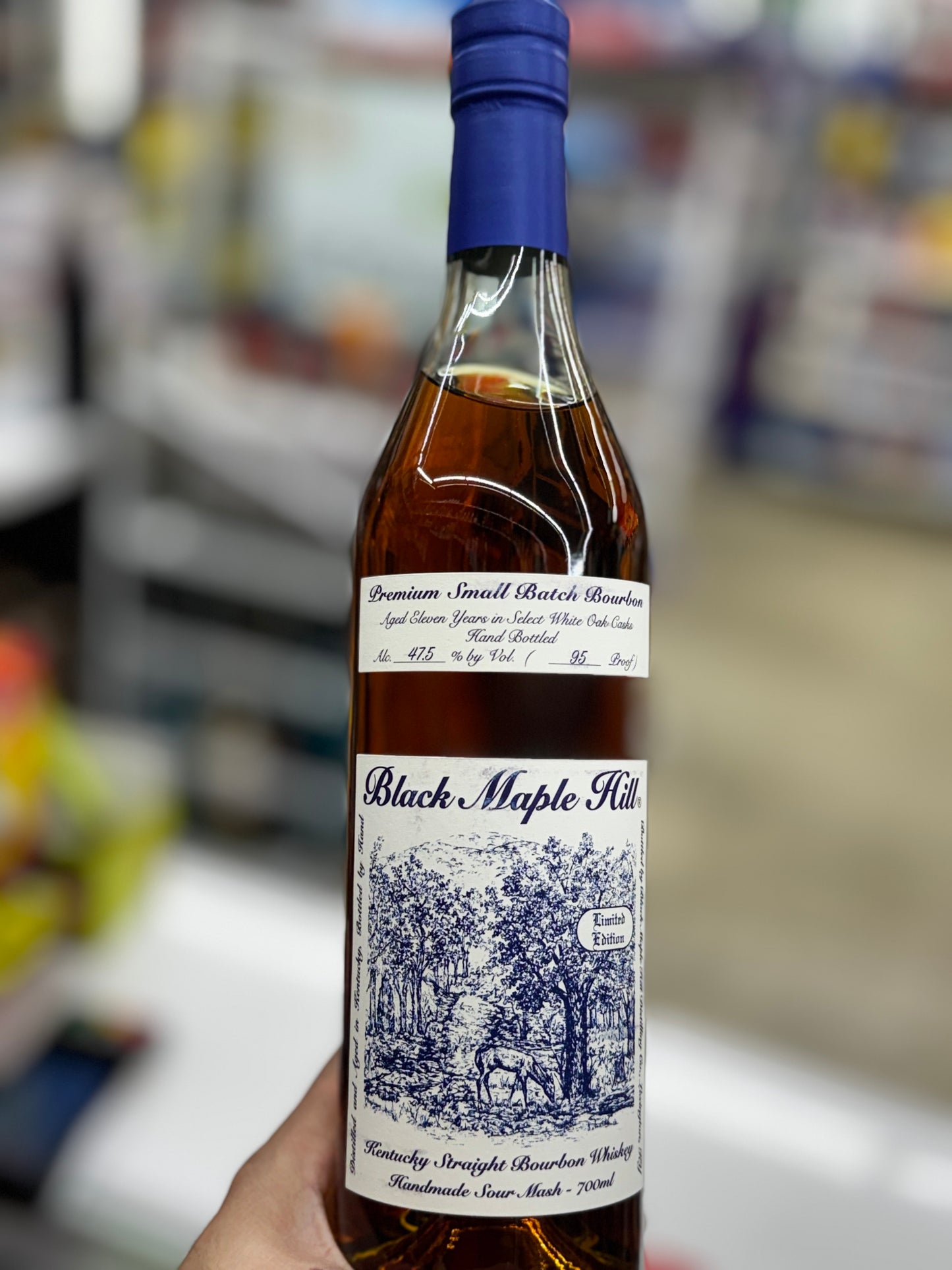 Black Maple Hill Limited Edition Kentucky Straight Bourbon Whiskey - Aged 11 Years 700mL